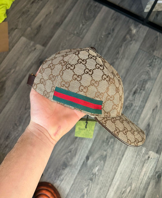 Gucci petten (LEES BIO!)